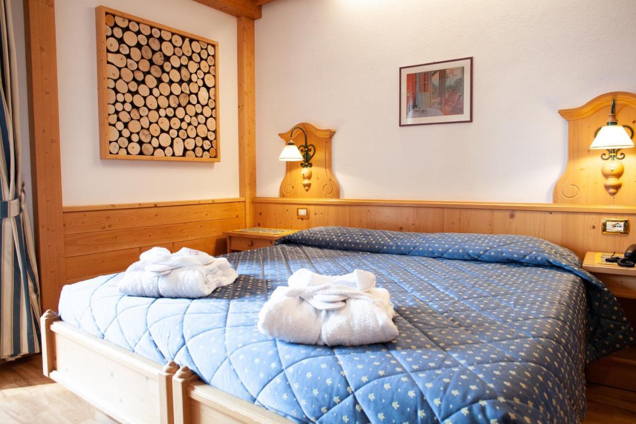 Hotel Posta Forni di Sopra Eksteriør bilde
